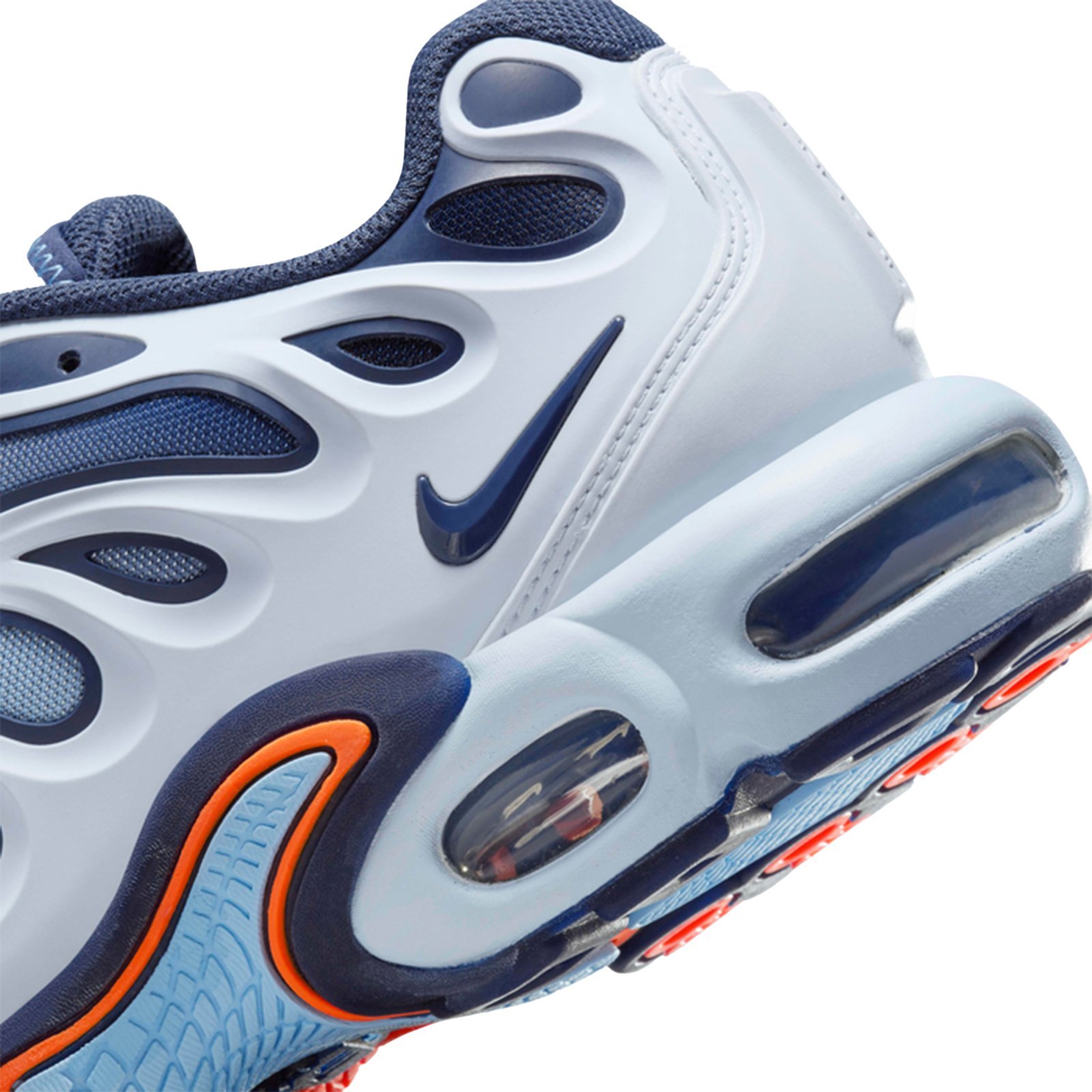 Nike Air Max Plus TN Drift Football Grey